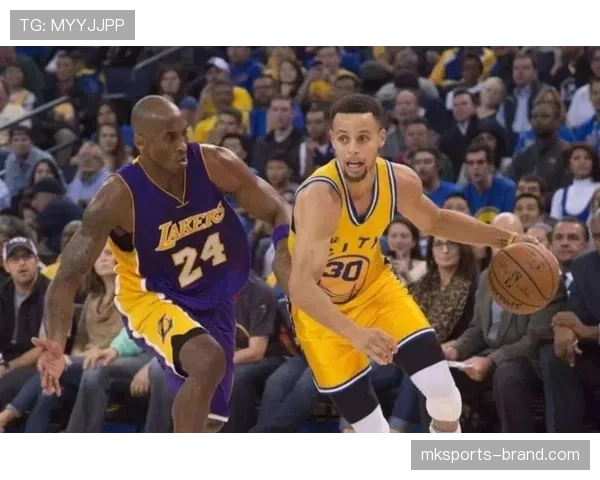 福克斯突破制造高效得分拉开后卫线差距