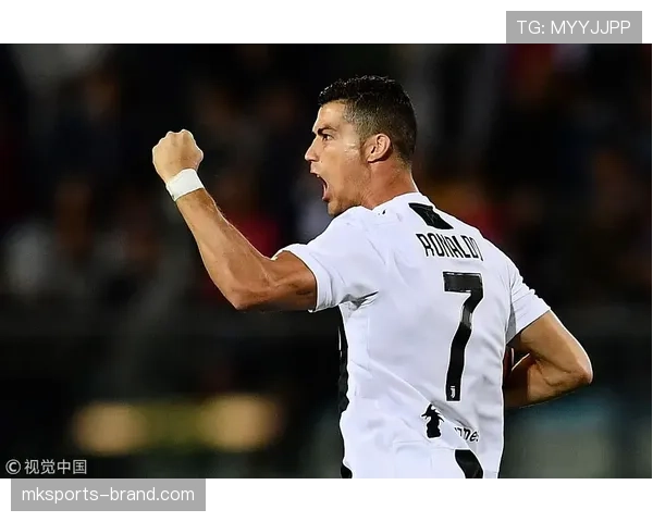 接管禁区，德尔皮耶罗关键战盘带撕开防线胜过传球